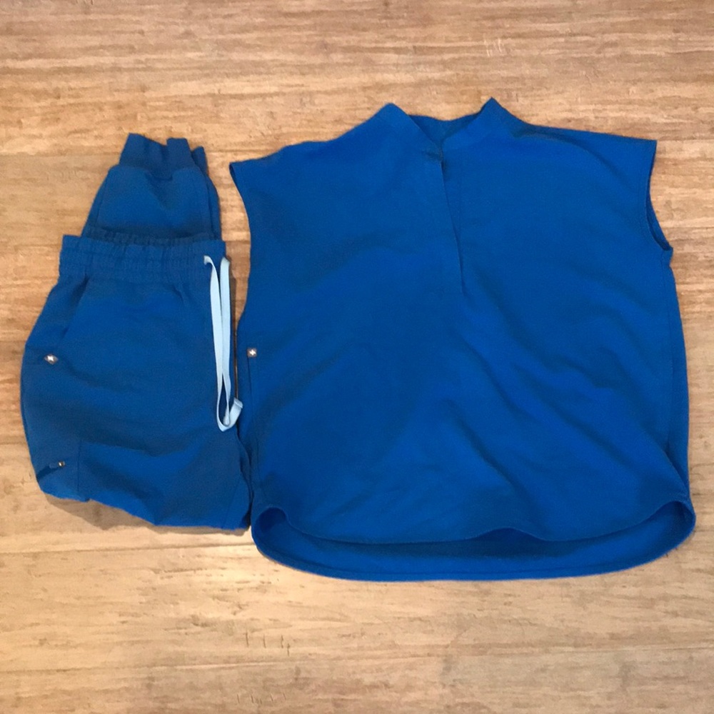 FIGS scrub set worn once